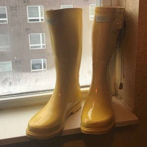Forever Young Yellow Rain boots Size 6
